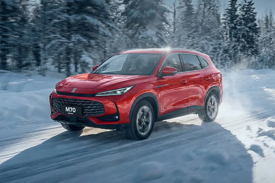 Михаил Кульдяев рассказывает о новом кроссовере Москвич М70